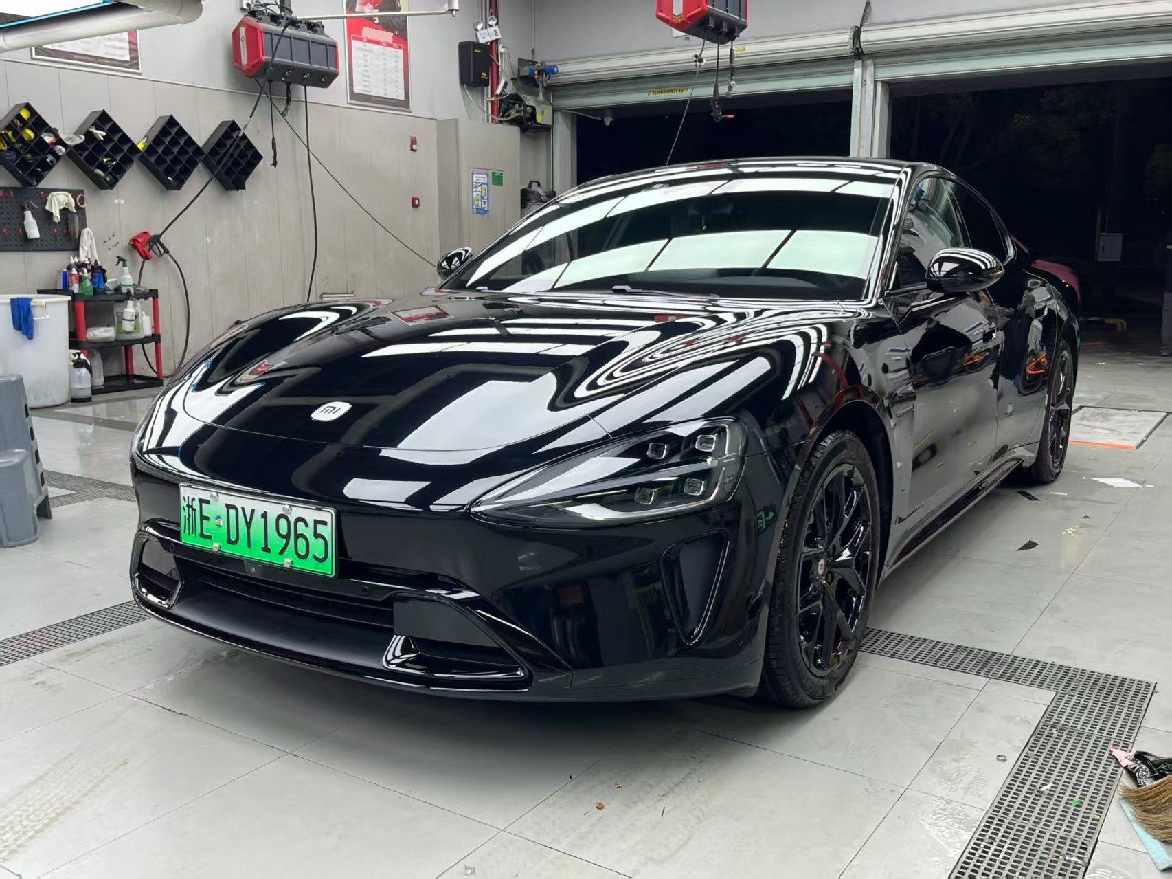 MI SU7 2024 car image 