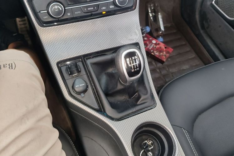 GEELY Emgrand GS 2017 car image #14