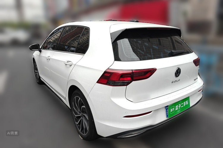 Volkswagen Golf 2023 car image #5