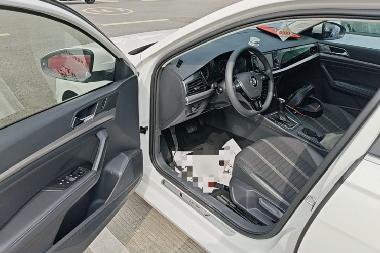 Volkswagen Lavida 2019 #16 Volkswagen Lavida 2019 car image #16