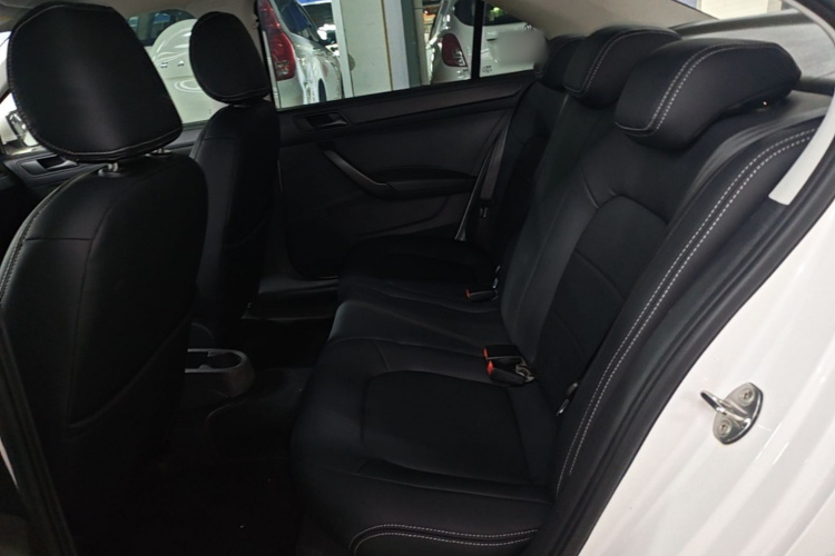 Volkswagen Santana 2018 car image #17