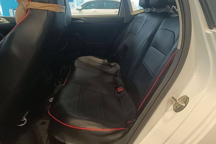 Volkswagen Polo 2021 car image #13