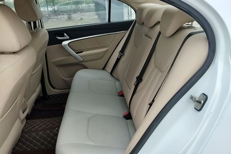GEELY Emgrand 2017 #17 GEELY Emgrand 2017 car image #17