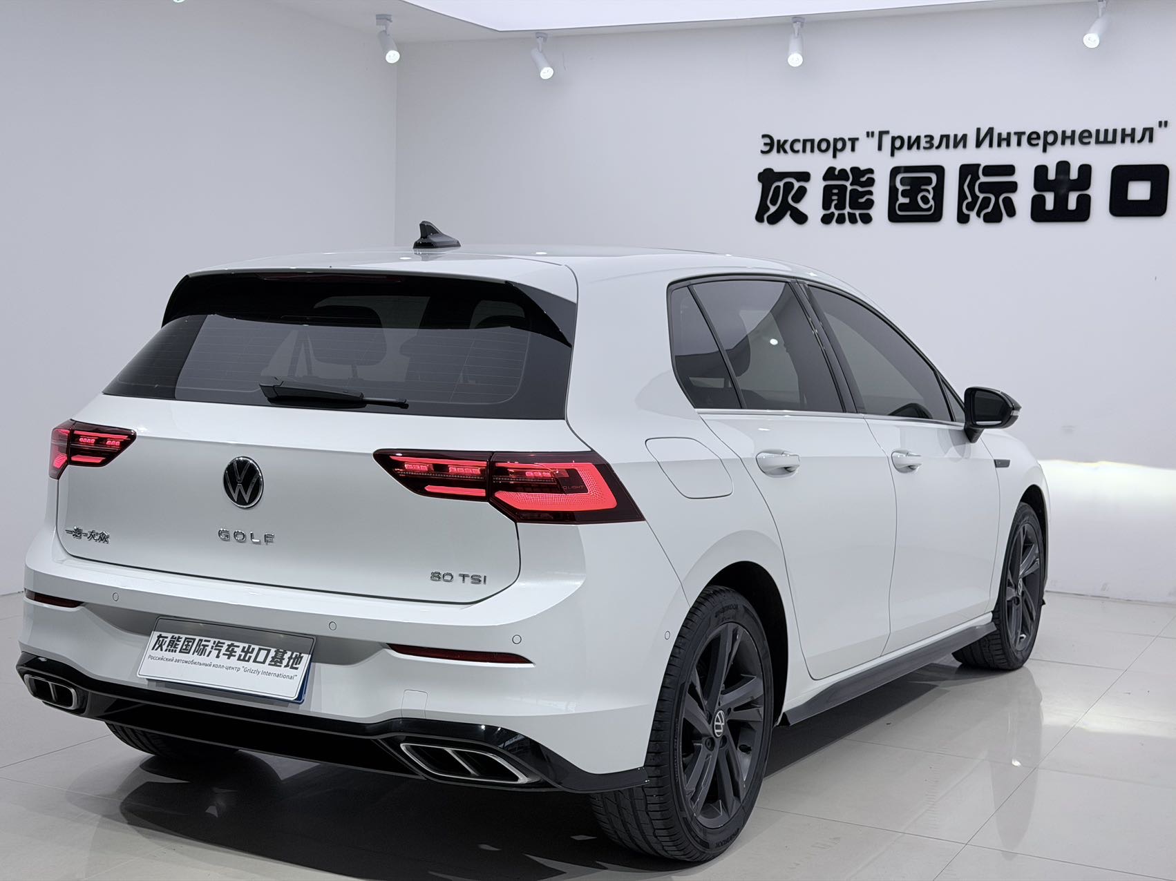 Volkswagen Golf 2022 car image #4