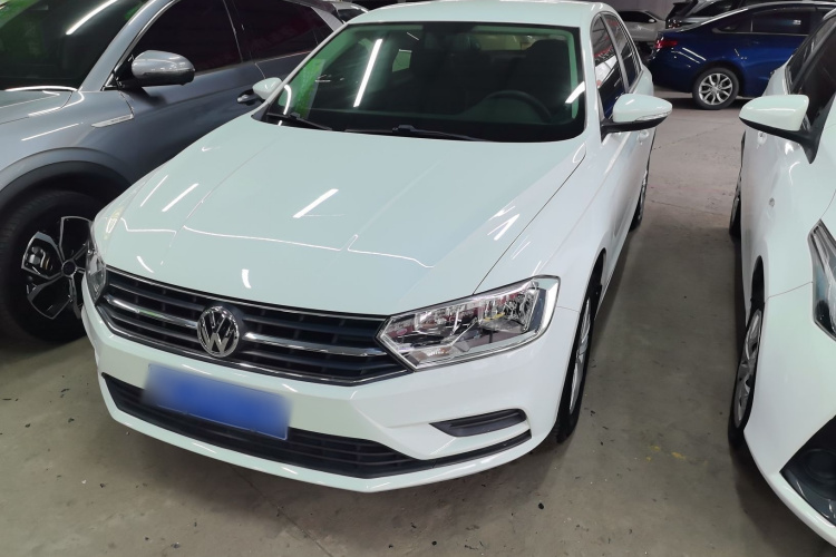Volkswagen Bora 2018 car image #3