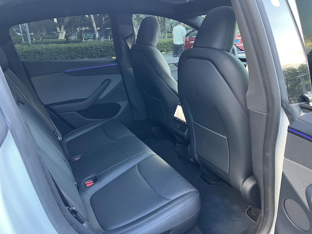 Tesla Model Y 2026 car image #7