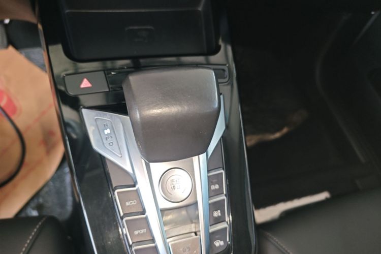 BYD Yuan New Energy 2019 #14 BYD Yuan New Energy 2019 car image #14