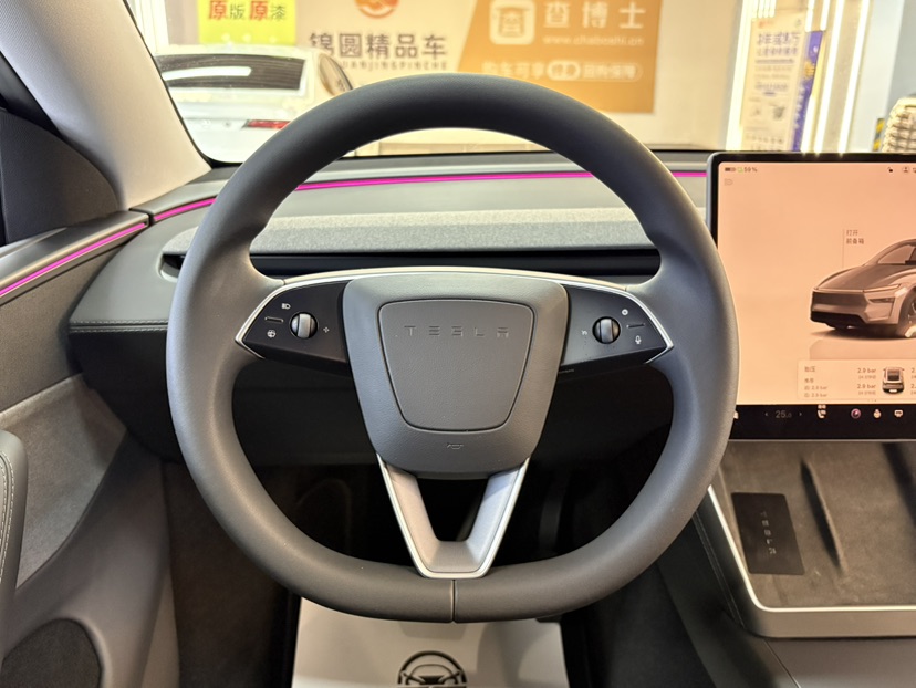 Tesla Model Y 2025 #16 Tesla Model Y 2025 immagine di auto #16