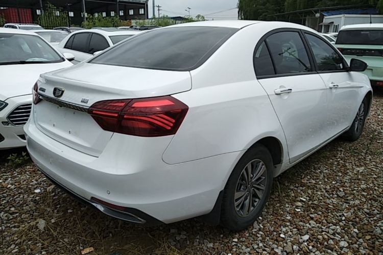 GEELY Emgrand 2019 car image #5
