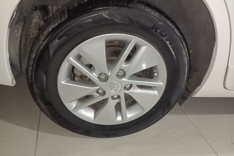 Toyota Corolla 2015 car image #10