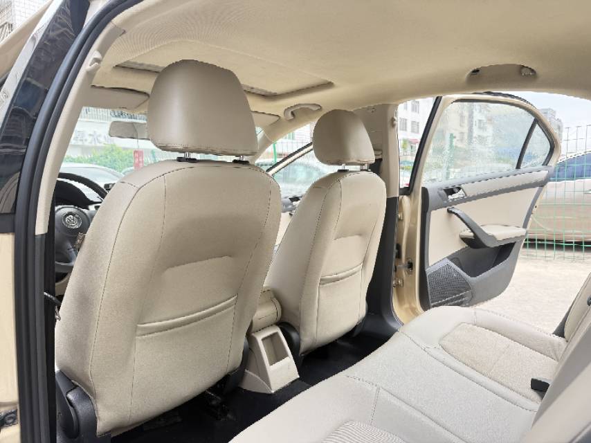 Volkswagen Santana 2013 #8 Volkswagen Santana 2013 صورة سيارة #8