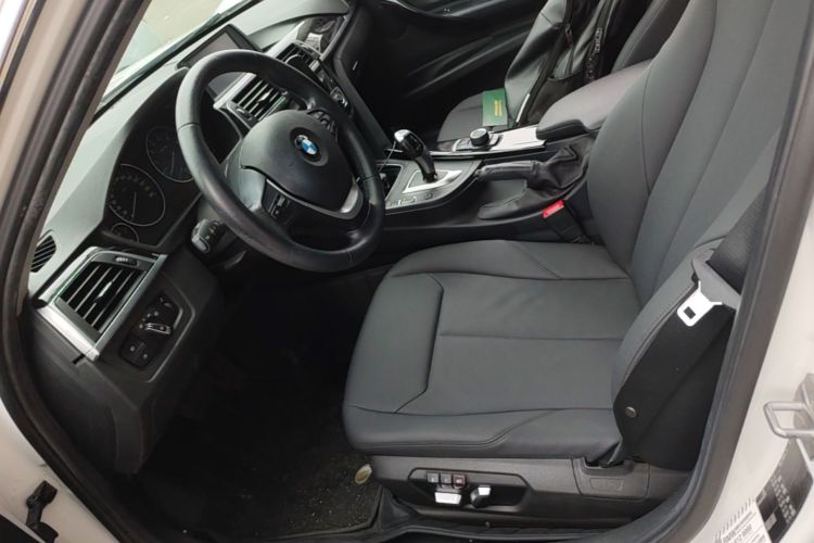 BMW 3 Series 2016 #15 BMW 3 Series 2016 car image #15