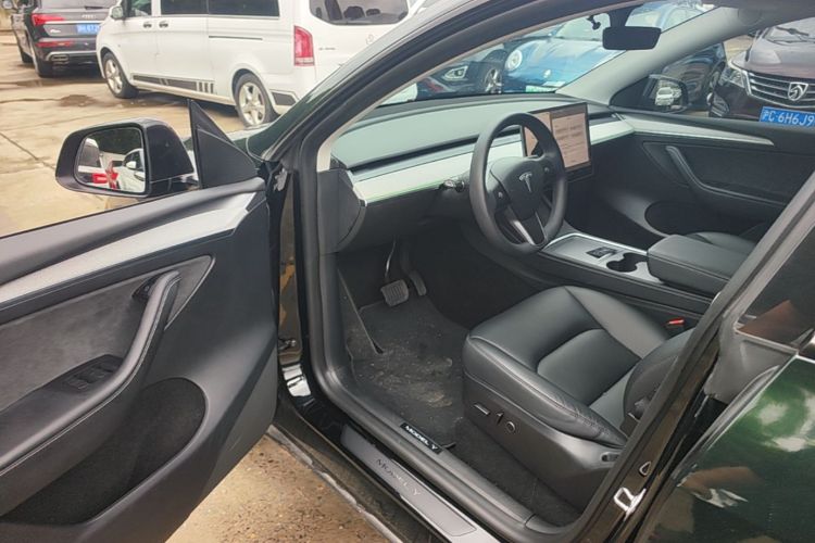 Tesla Model Y 2023 #16 Tesla Model Y 2023 immagine di auto #16