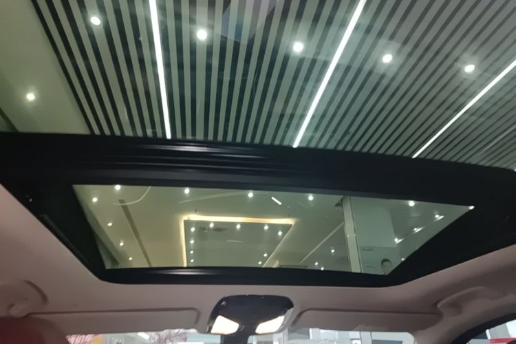BMW 3 Series 2023 #20 BMW 3 Series 2023 صورة سيارة #20