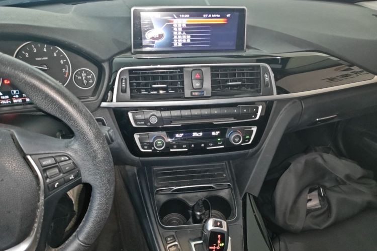 BMW 3 Series 2016 #13 BMW 3 Series 2016 car image #13