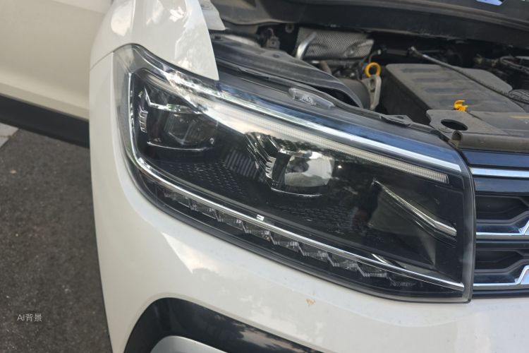 Volkswagen T-Cross 2020 #8 Volkswagen T-Cross 2020 car image #8