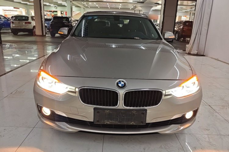 BMW 3 Series 2017 #3 BMW 3 Series 2017 car image #3