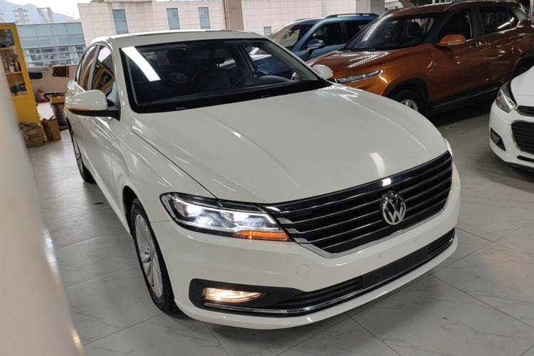 Volkswagen Lavida 2019 #4 Volkswagen Lavida 2019 car image #4