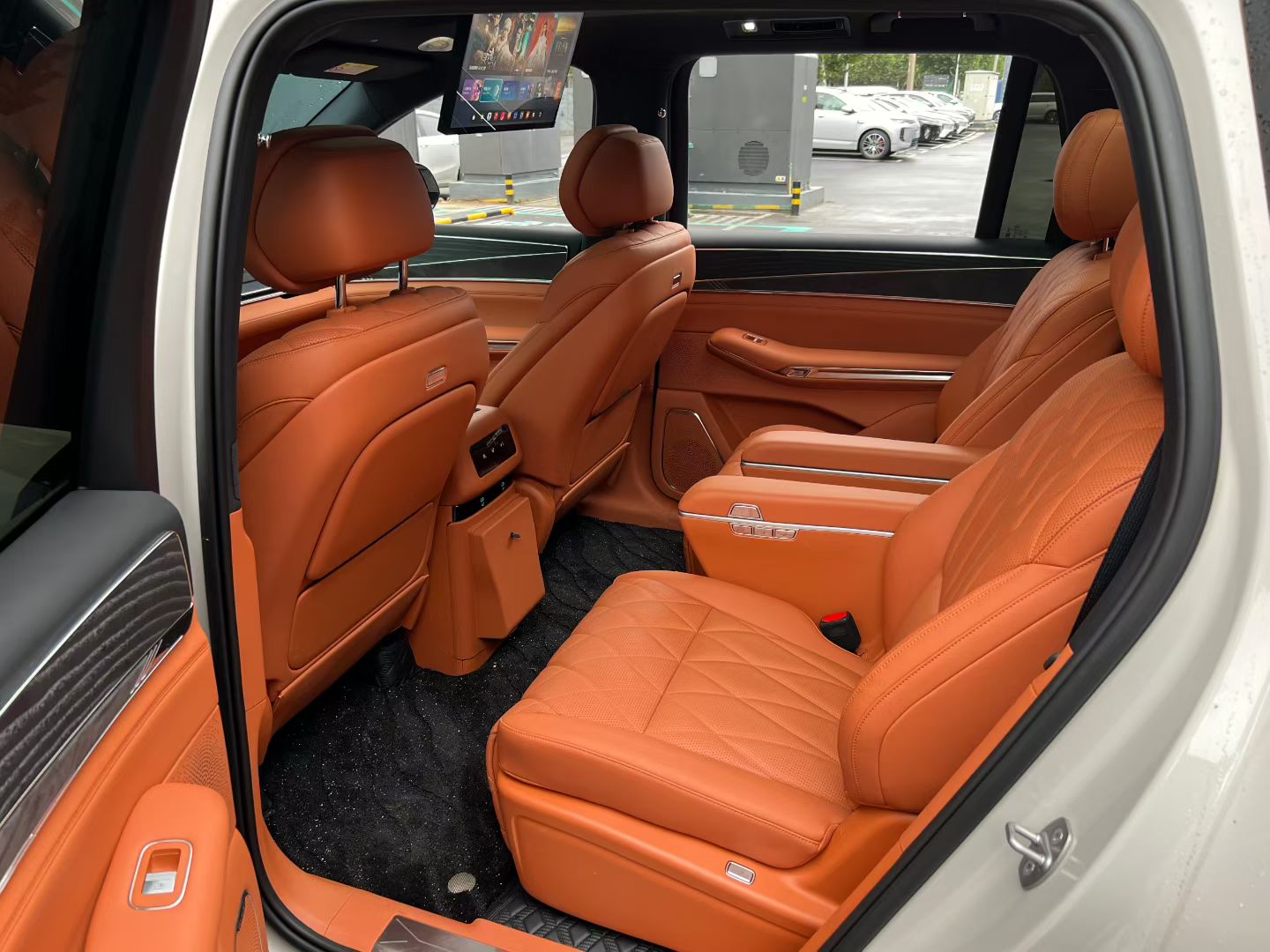 BYD Tang New Energy 2026 #7 BYD Tang New Energy 2026 صورة سيارة #7