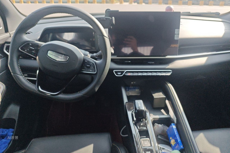 GEELY Coolray 2025 #11 GEELY Coolray 2025 immagine di auto #11