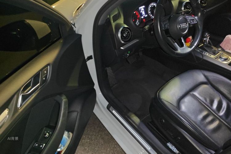 Audi A3 2018 صورة سيارة #18