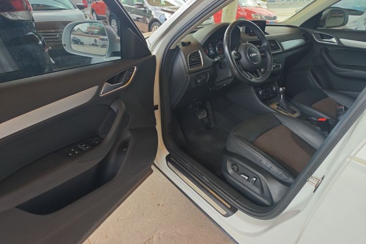 Audi Q3 2017 #12 Audi Q3 2017 car image #12