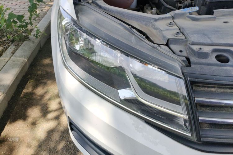 Volkswagen Santana 2017 car image #8
