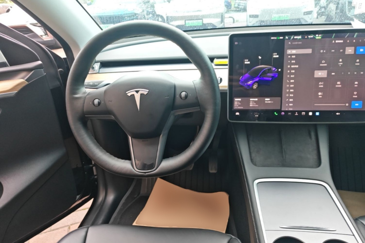 Tesla Model Y 2021 #11 Tesla Model Y 2021 immagine di auto #11