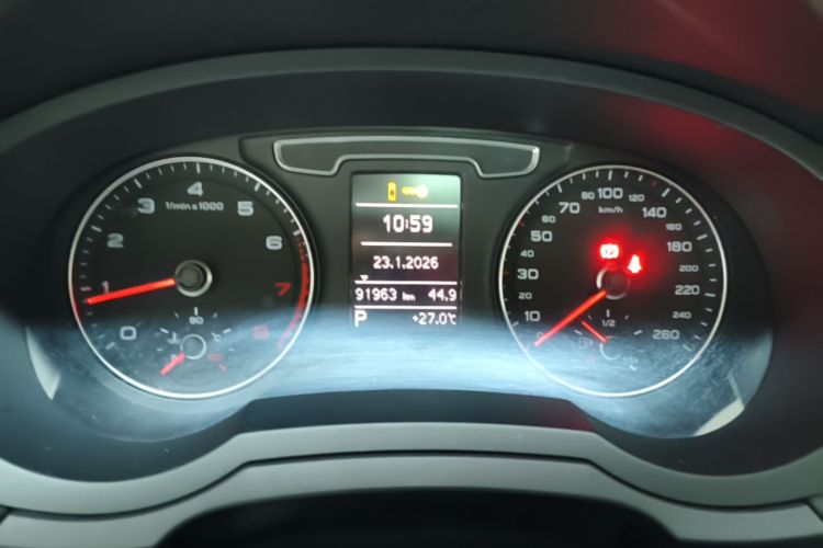 Audi Q3 2017 #15 Audi Q3 2017 car image #15