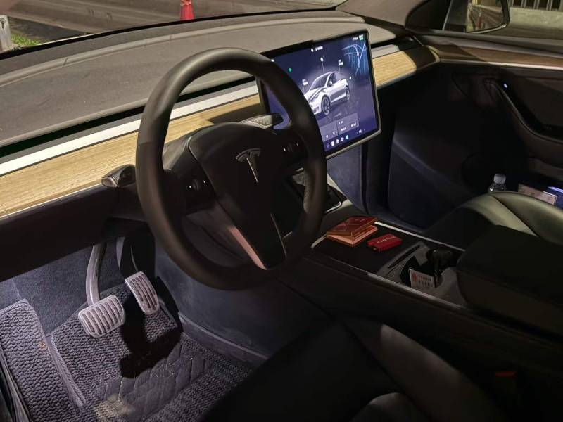 Tesla Model Y 2022 #4 Tesla Model Y 2022 immagine di auto #4