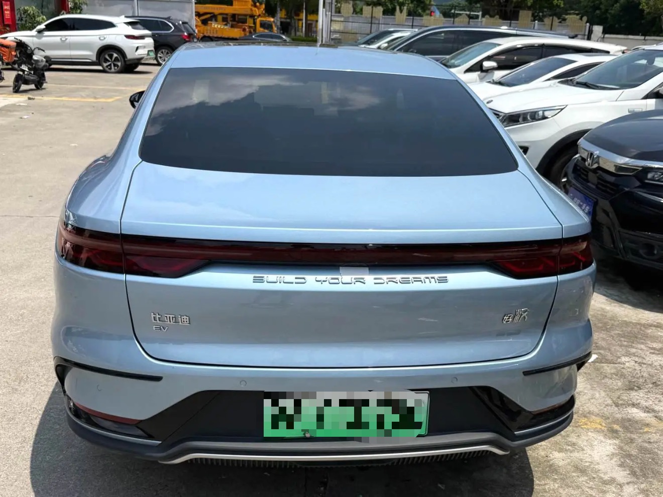 BYD Han 2024 #8 BYD Han 2024 car image #8