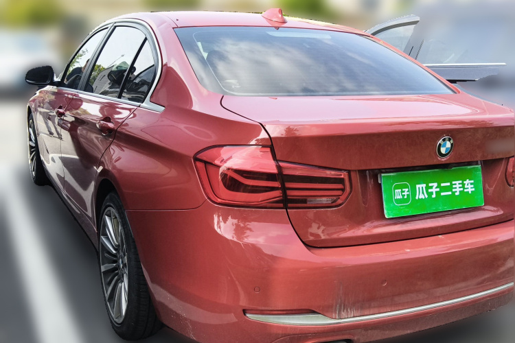 BMW 3 Series 2019 car image #5