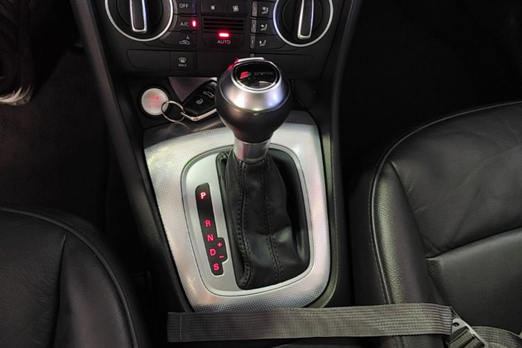 Audi Q3 2016 imagen de coche #14