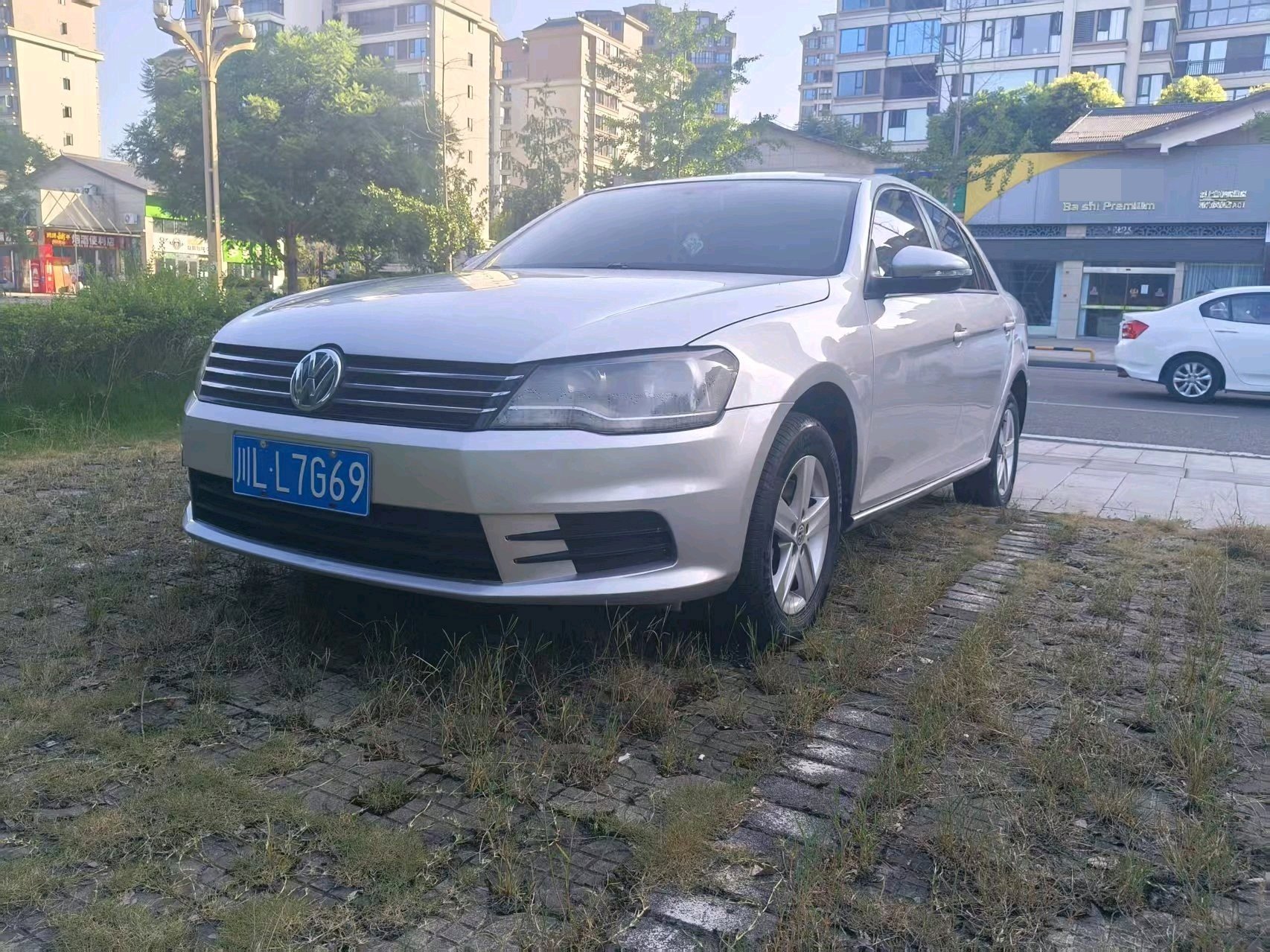 Volkswagen Bora 2013 Volkswagen Bora 2013 car image
