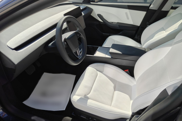 Tesla Model 3 2025 #8 Tesla Model 3 2025 car image #8
