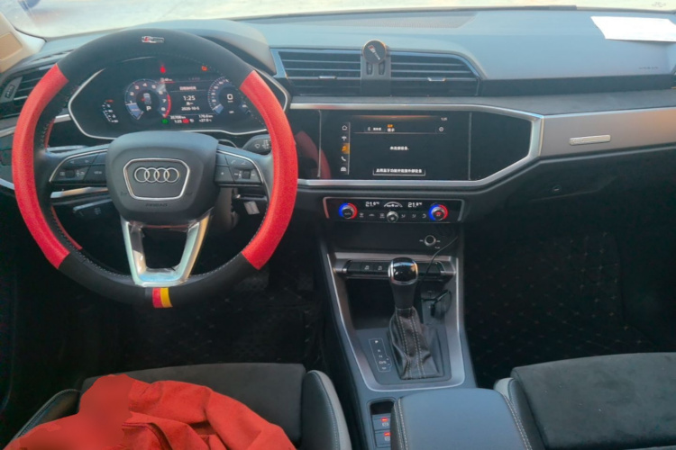 Audi Q3 2020 #10 Audi Q3 2020 car image #10