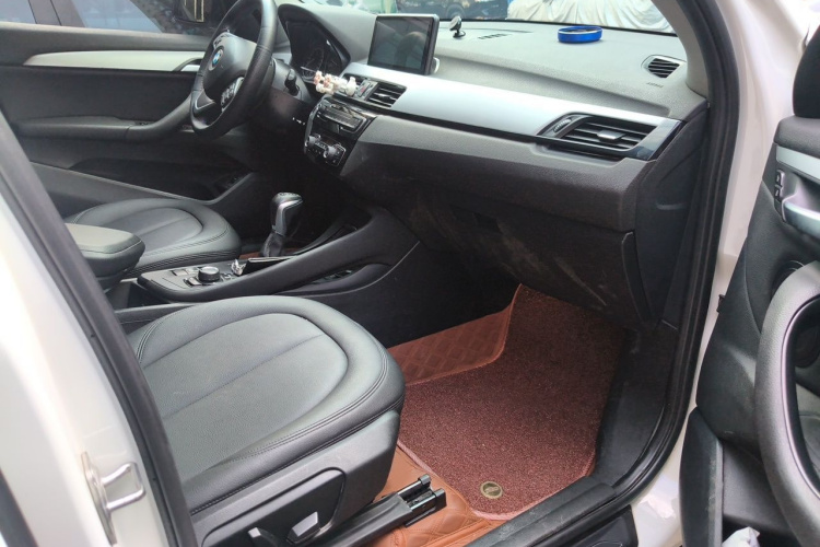 BMW X1 2017 #25 BMW X1 2017 car image #25