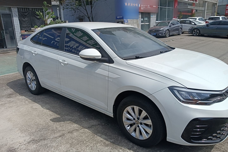 Volkswagen Lavida 2025 imagen de coche #4