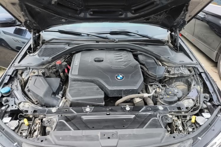 BMW 3 Series 2022 car image #22