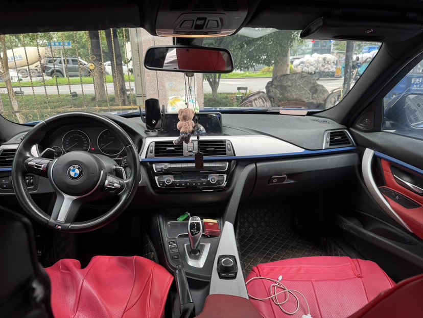 BMW 3 Series 2019 car image #5
