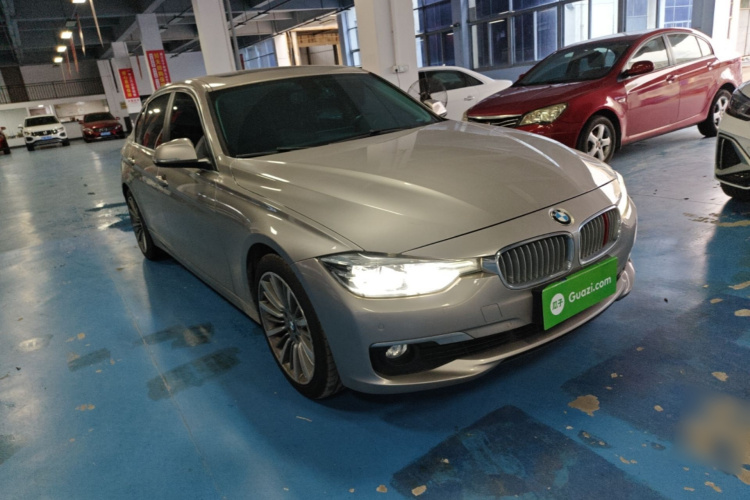 BMW 3 Series 2019 #4 BMW 3 Series 2019 car image #4