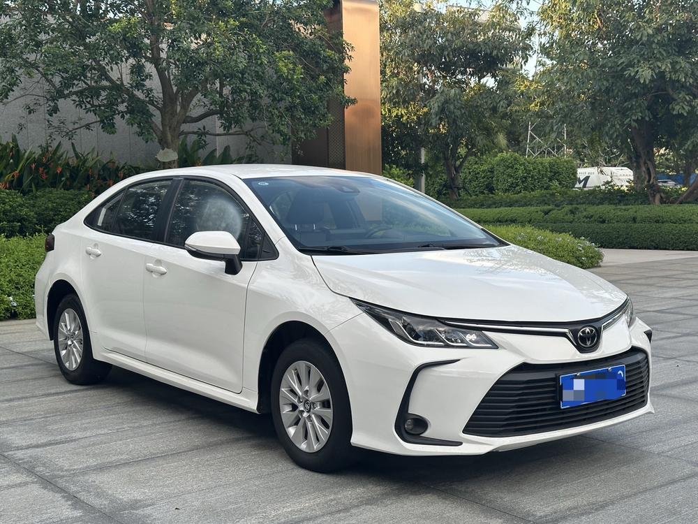 Toyota Corolla 2023 صورة سيارة #3