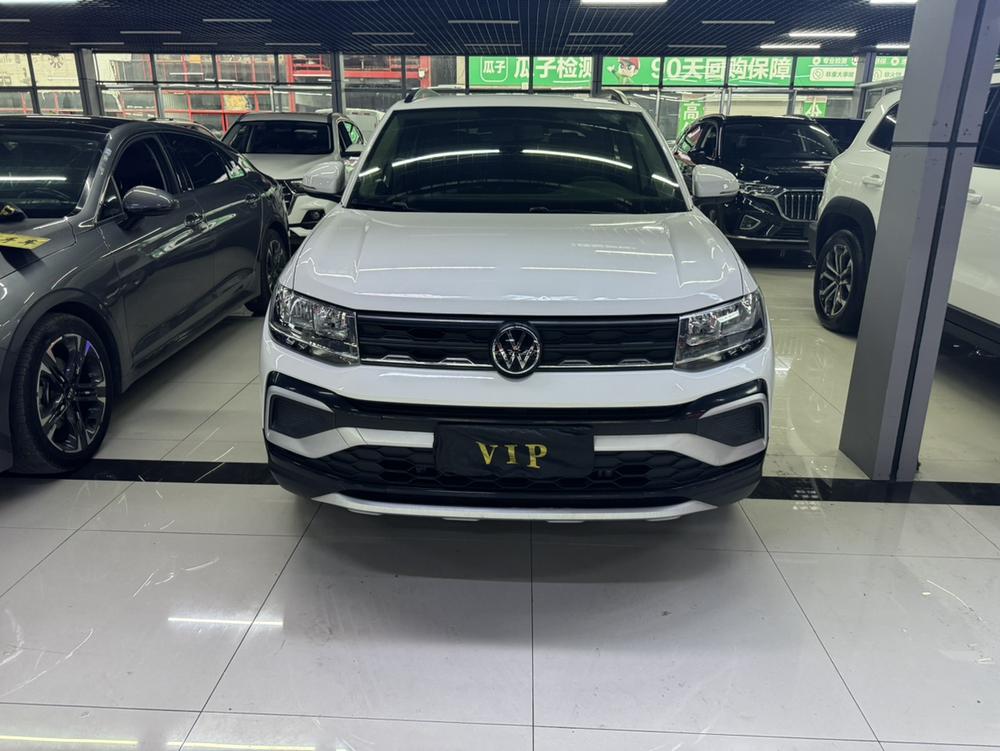 Volkswagen T-Cross 2021 immagine di auto #2