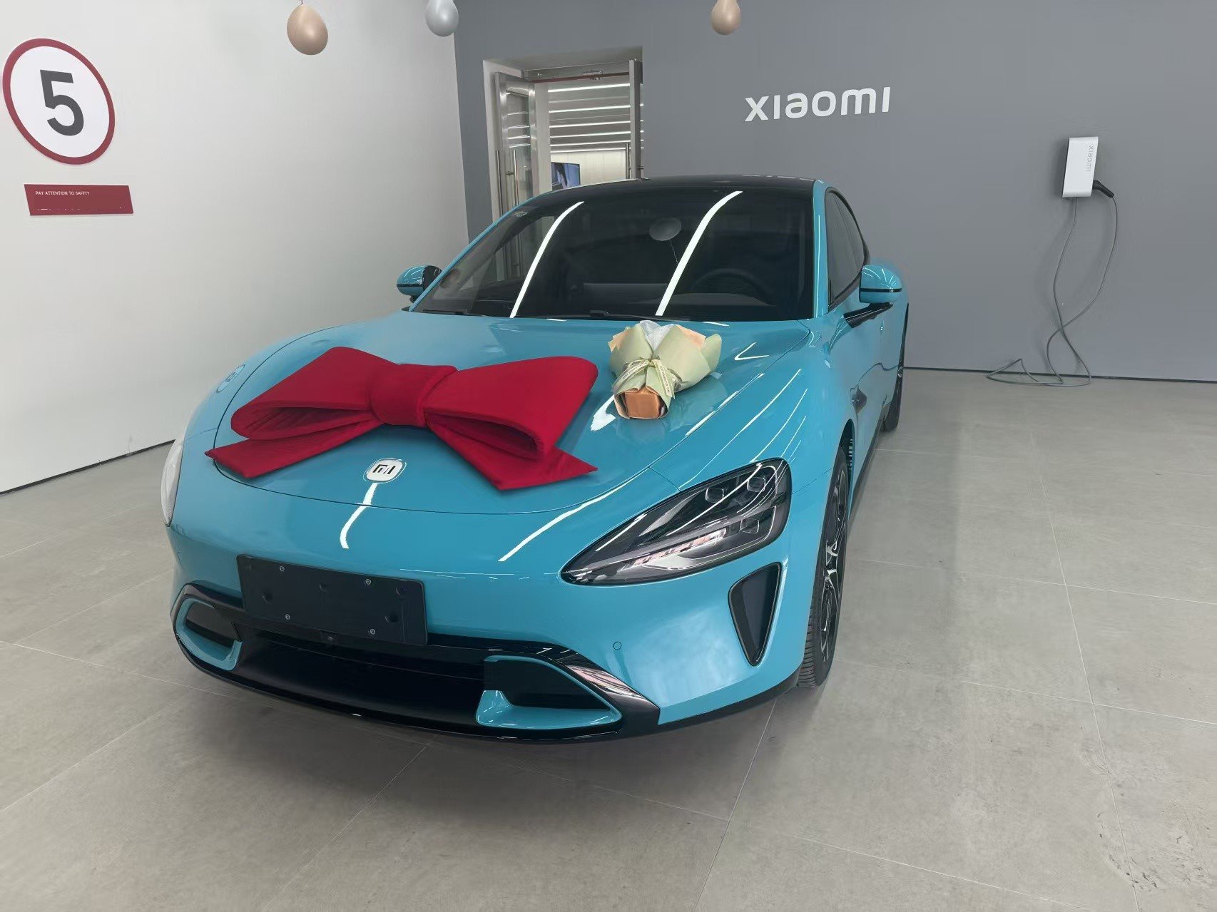 MI SU7 2025 car image 