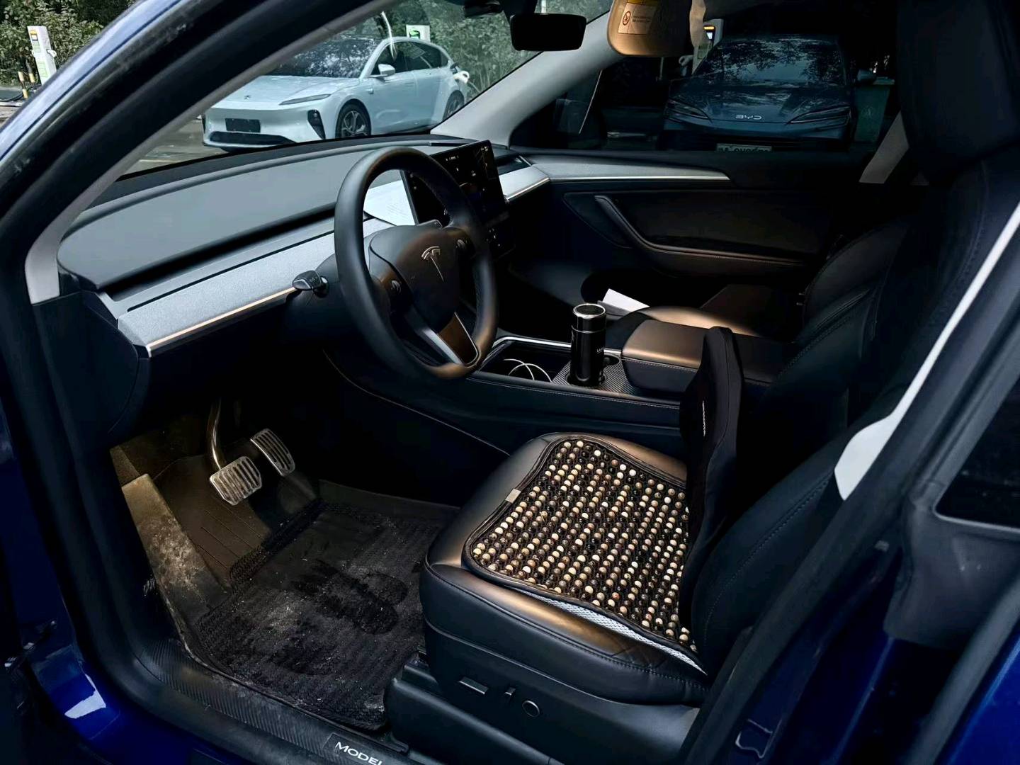 Tesla Model Y 2024 صورة سيارة #5