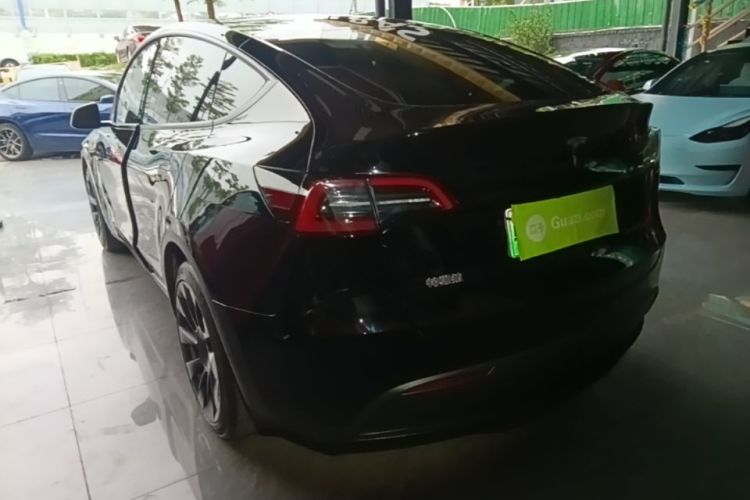 Tesla Model Y 2021 #5 Tesla Model Y 2021 car image #5