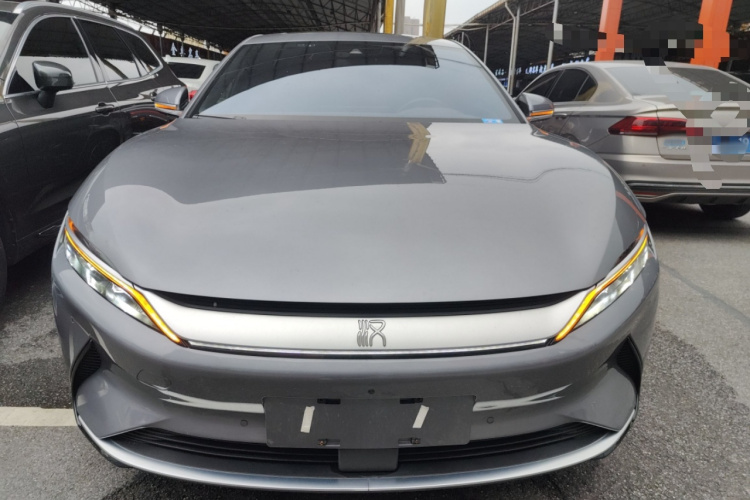 BYD Han 2022 immagine di auto #3