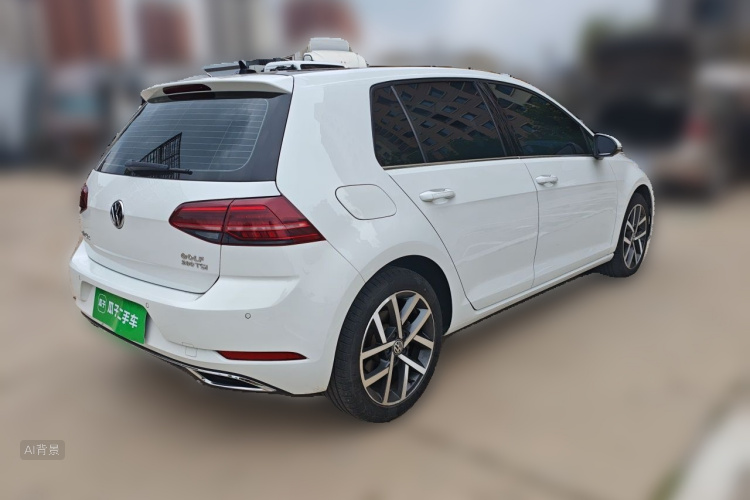 Volkswagen Golf 2019 car image #7