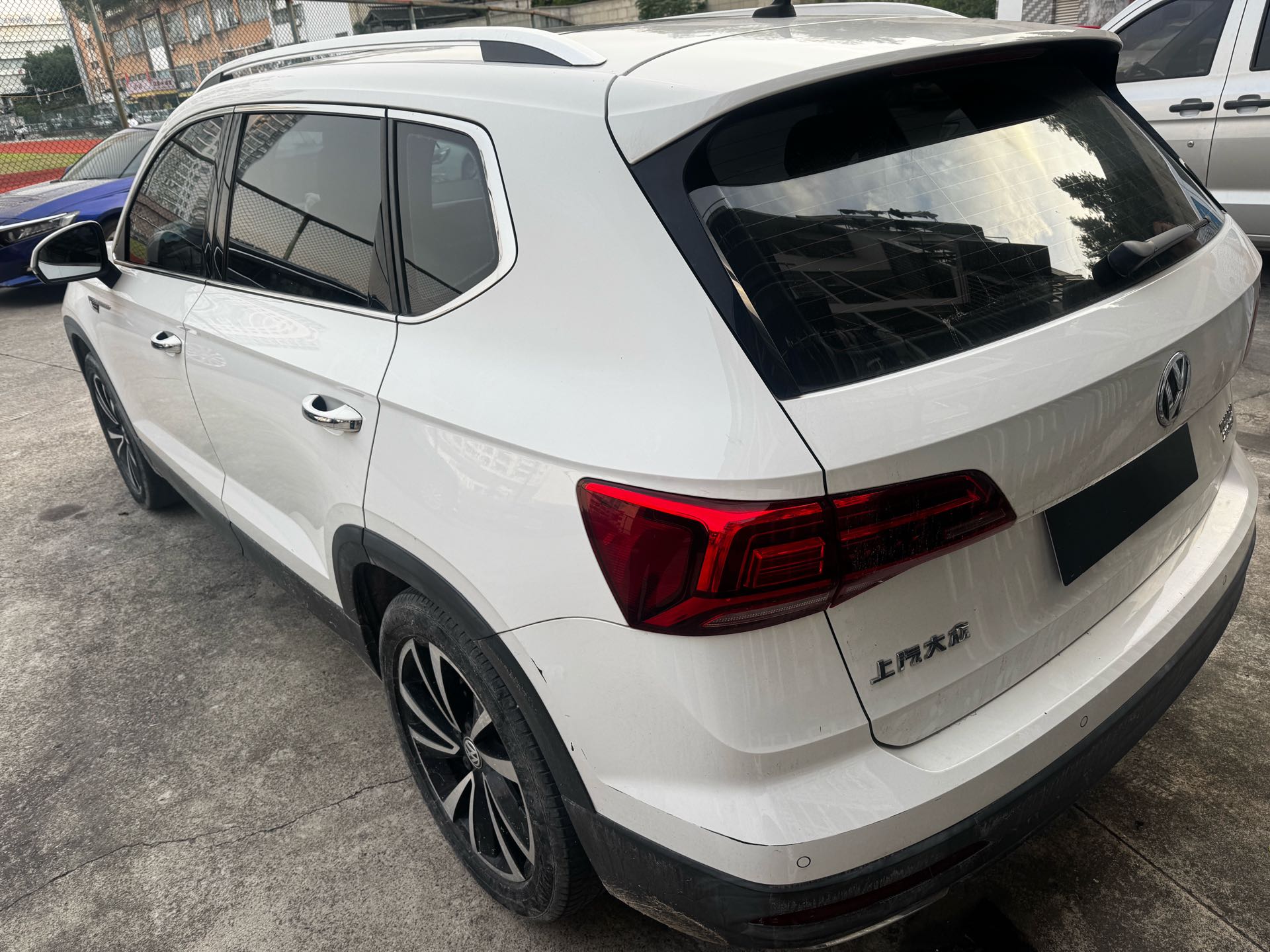 2019 immagine di auto #4