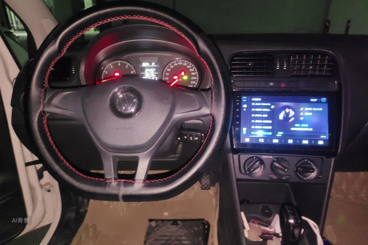 Volkswagen Polo 2017 car image #12